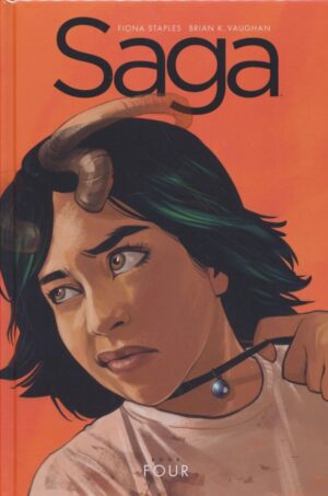 SAGA DELUXE EDITION VOL 04 HC [9781534332607]